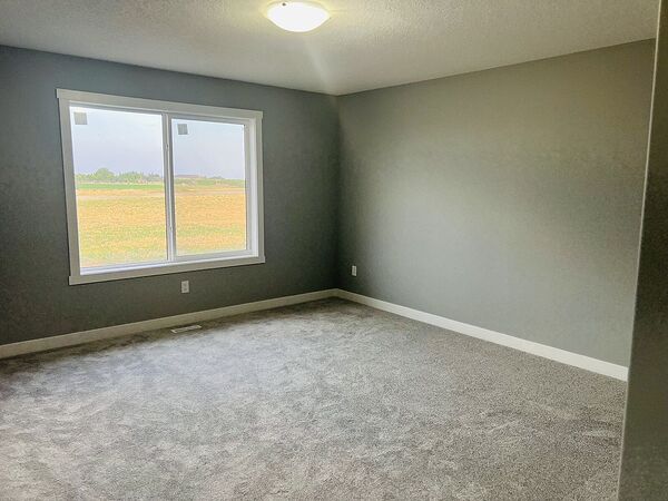 Calgary 3 bedrooms Duplex for rent. Property photo: 752109-3