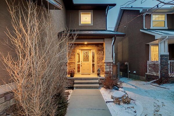 Calgary 3 + Den bedrooms House for rent. Property photo: 752150-2