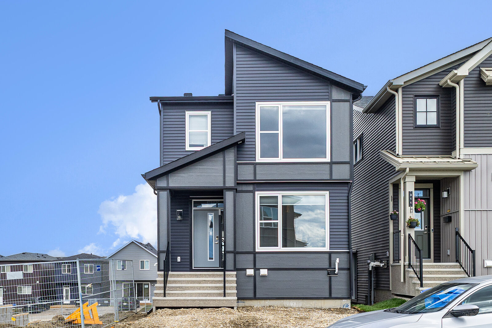 Calgary 4 bedrooms Main Floor for rent. Property photo: 752274-1