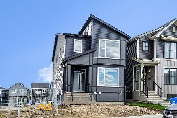 Calgary 4 bedrooms Main Floor for rent. Property photo: 752274-2