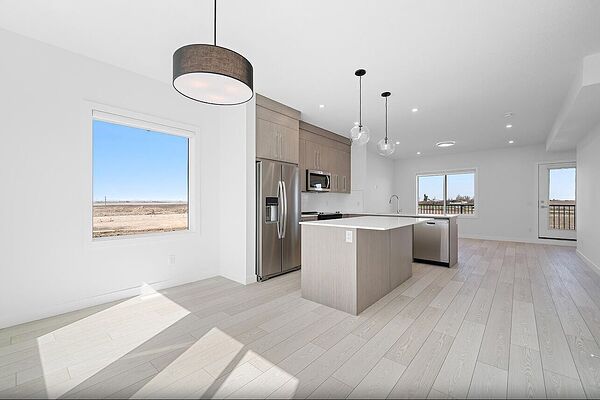 Calgary 4 bedrooms Townhouse for rent. Property photo: 752325-3