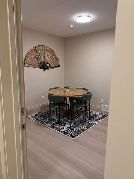 Calgary 1 bedroom Basement for rent. Property photo: 752361-3