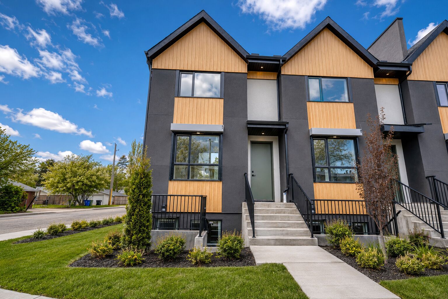 Calgary 3 bedrooms Townhouse for rent. Property photo: 752366-1