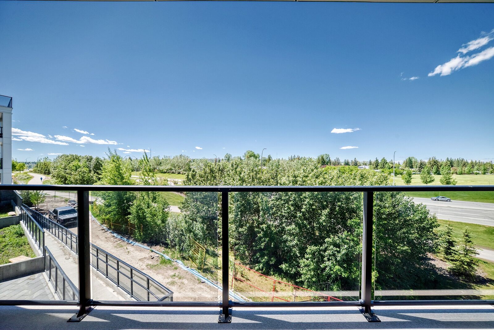 Calgary 2 bedrooms Condo Unit for rent. Property photo: 752438-1