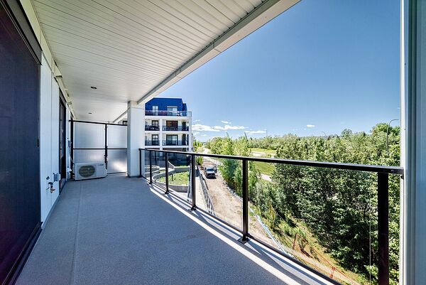 Calgary 2 bedrooms Condo Unit for rent. Property photo: 752438-3