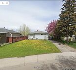 Beautifully Renovated Main Floor Suite in Fairview SE – Prime Location!