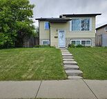 INCREDIBLE 4 BEDROOM HOME LOCATED ACROSS FROM ELEMENTARY SCHOOL