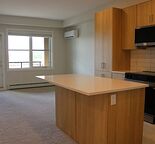 Bright and Modern 1 Bedroom Suite Available in Wolf Willow