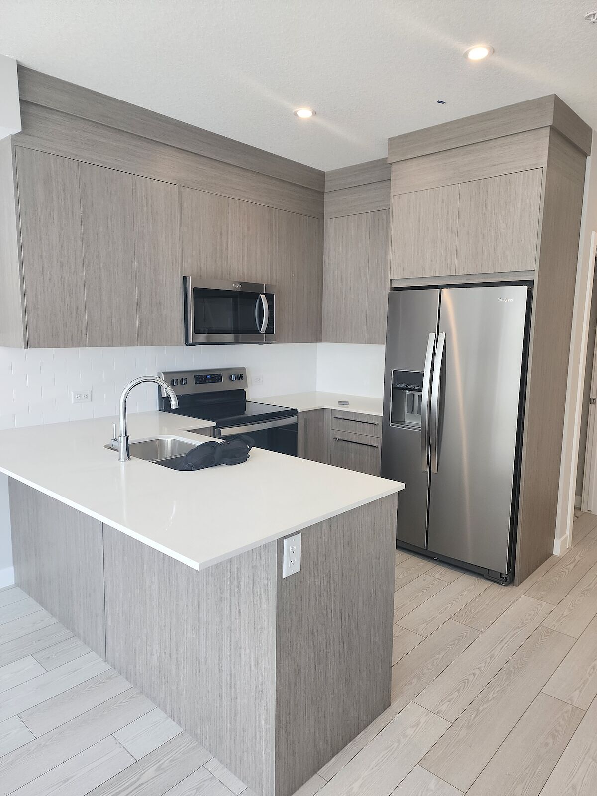 Calgary 1 bedroom Condo Unit for rent. Property photo: 752615-1