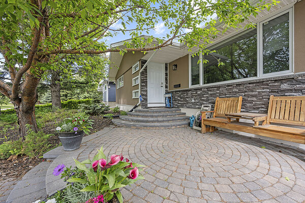 Calgary 6 bedrooms House for rent. Property photo: 752695-3