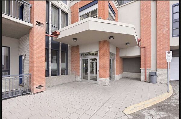 Calgary 2 bedrooms Condo Unit for rent. Property photo: 752696-3
