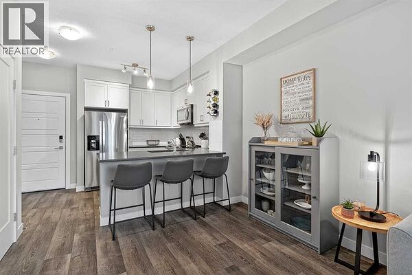Calgary 1 bedroom Condo Unit for rent. Property photo: 752700-2