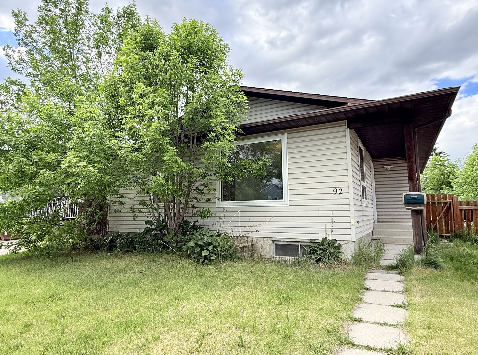 Calgary 3 bedrooms Main Floor for rent. Property photo: 752876-1
