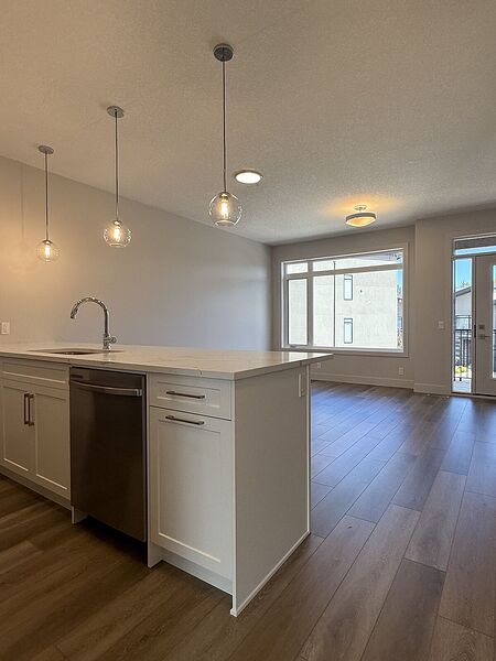 Calgary 2 + Den bedrooms Townhouse for rent. Property photo: 752916-3