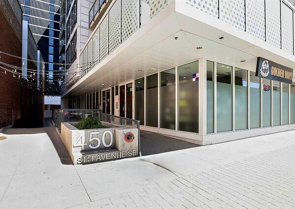 Calgary 2 bedrooms Condo Unit for rent. Property photo: 752920-2