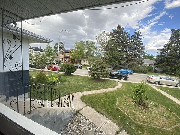 Calgary 2 bedrooms Main Floor for rent. Property photo: 752944-2