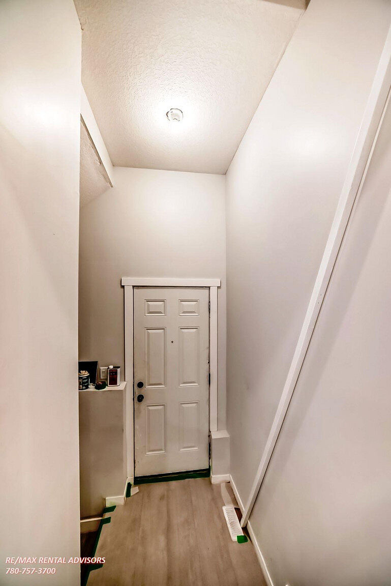 Calgary 1 bedroom Basement for rent. Property photo: 753074-1