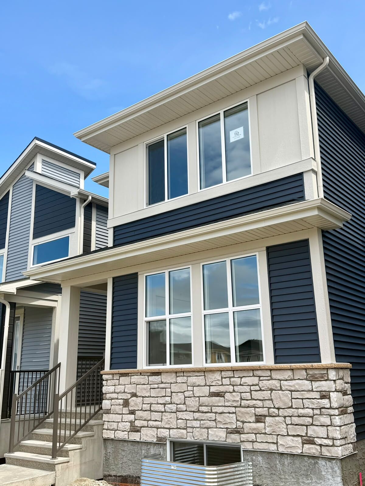 Calgary 4 bedrooms Main Floor for rent. Property photo: 753080-1