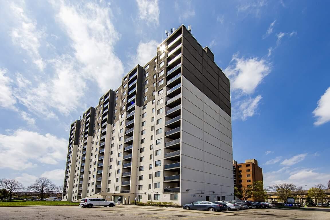 Kitchener bachelor bedrooms Apartment for rent. Property photo: 753091-1
