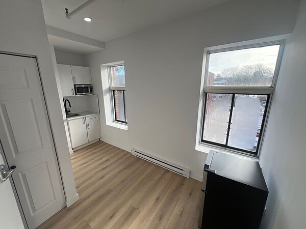 Montr&eacute;al studio Apartment for rent. Property photo: 753099-2