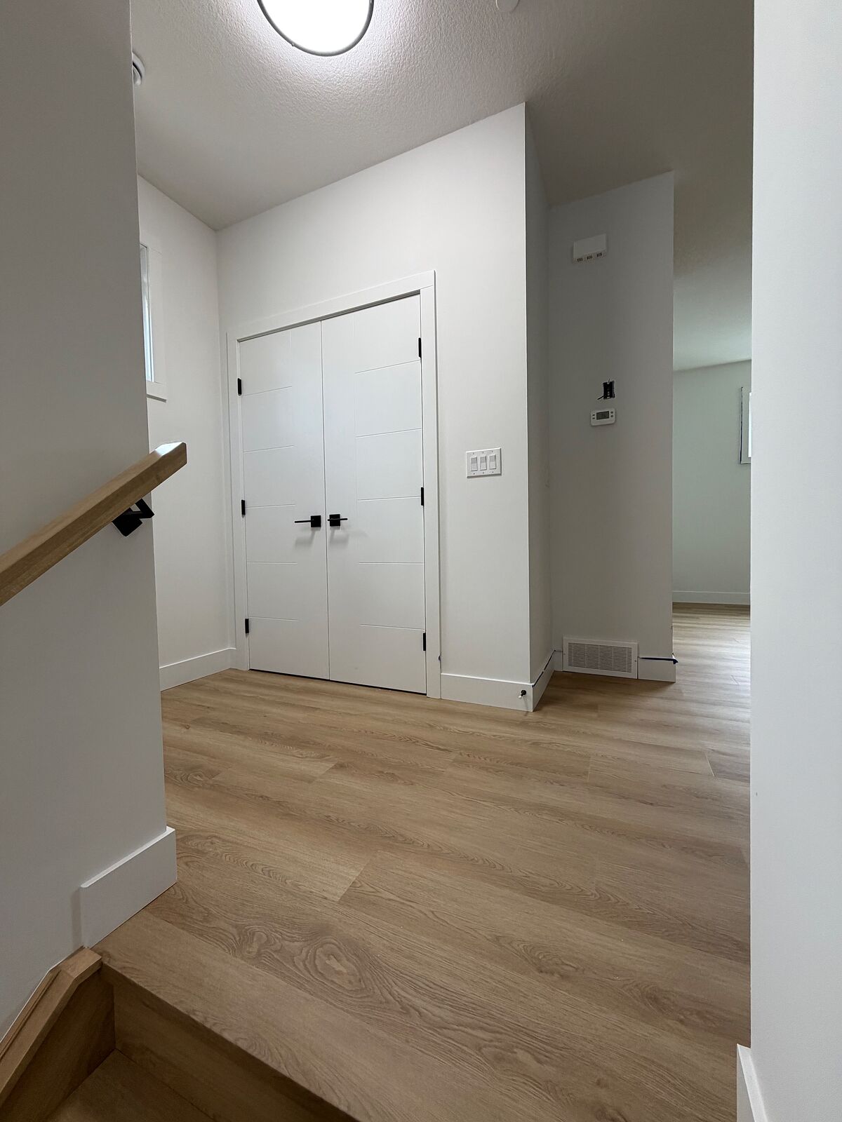 Calgary 3 bedrooms Townhouse for rent. Property photo: 753153-1