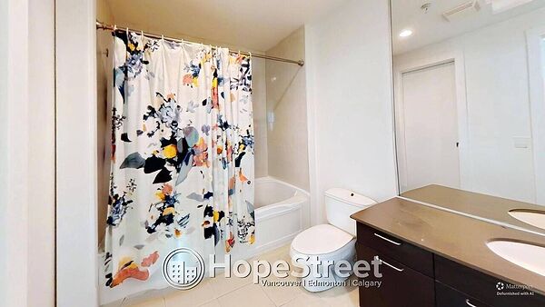 Calgary 2 bedrooms Condo Unit for rent. Property photo: 753208-2