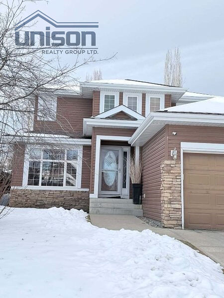 Calgary 6 bedrooms House for rent. Property photo: 753210-1