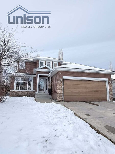 Calgary 6 bedrooms House for rent. Property photo: 753210-2