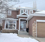 Spacious 6-Bedroom Family Home in Royal Oak with Fully Developed Basement