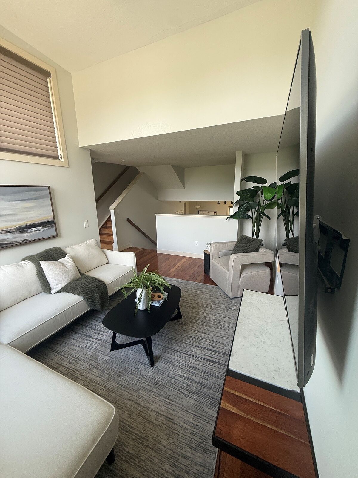 Calgary 1 + Den bedrooms Condo Unit for rent. Property photo: 753213-1