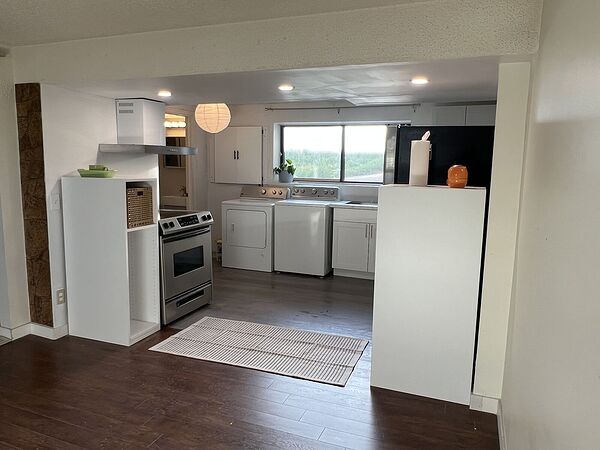 Calgary 2 bedrooms Basement for rent. Property photo: 753228-2