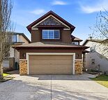 Beautiful 3-Bedroom Home with Bonus Room in Hidden Valley – Available for Rent