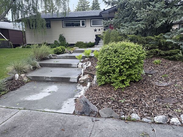 Calgary 4 + Den bedrooms House for rent. Property photo: 753314-3