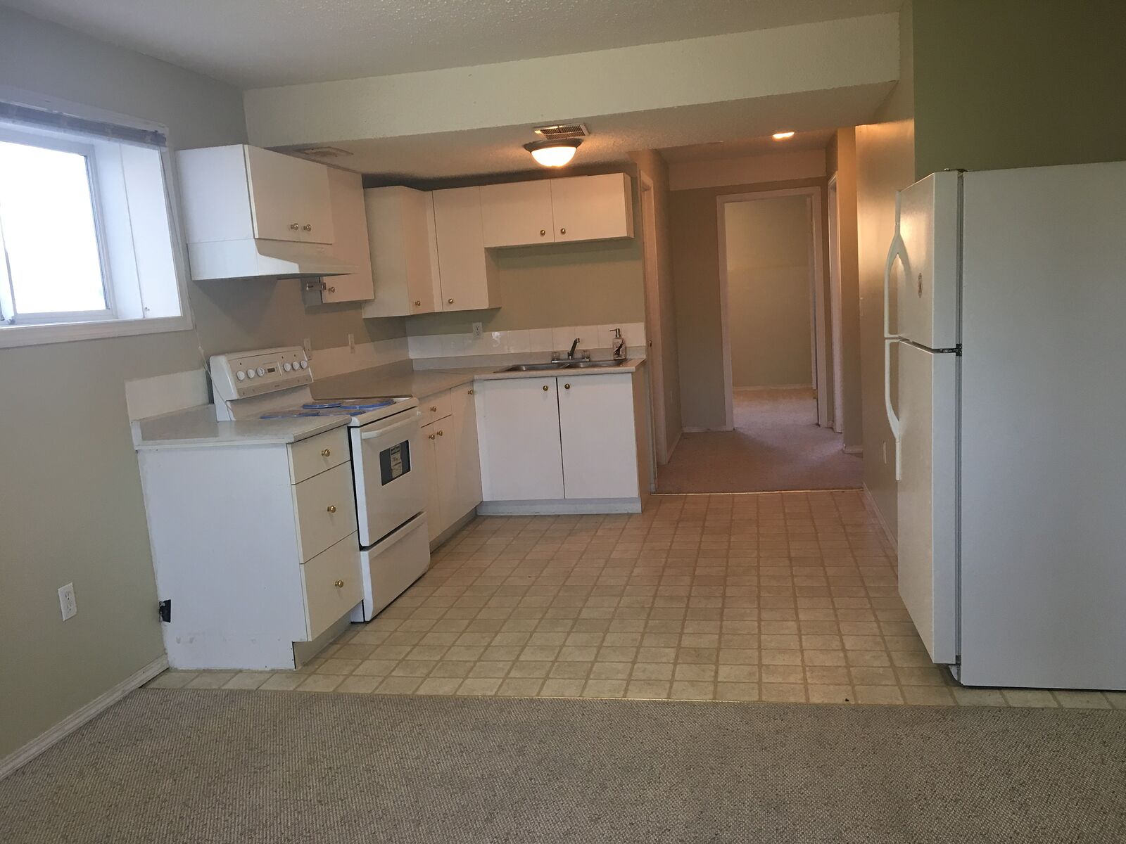 Calgary 2 bedrooms Basement for rent. Property photo: 753410-1