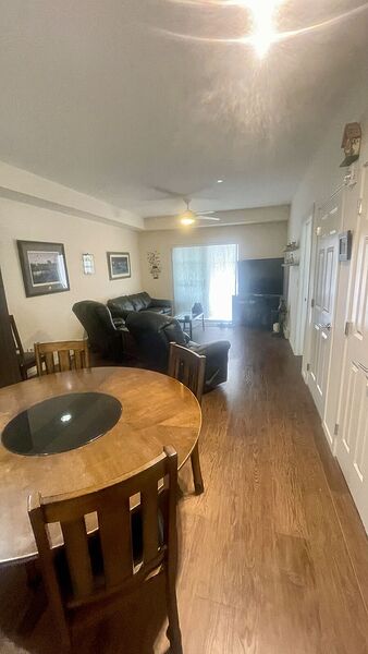 Calgary 2 bedrooms Condo Unit for rent. Property photo: 753518-3