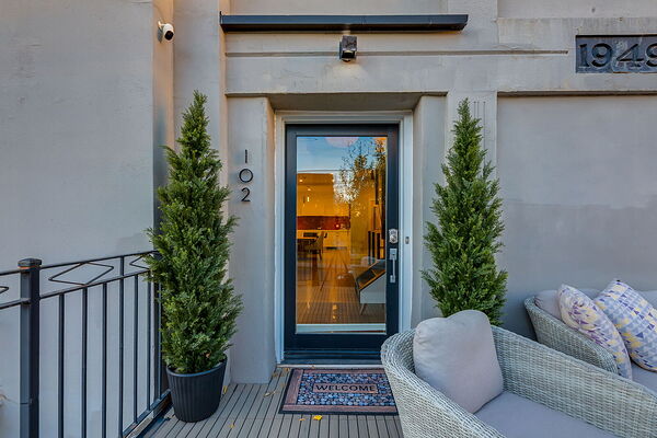 Calgary 3 + Den bedrooms Townhouse for rent. Property photo: 753559-2