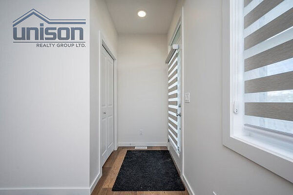 Calgary 3 bedrooms Townhouse for rent. Property photo: 753560-3