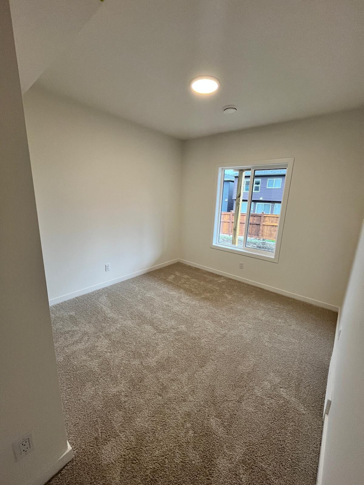 Calgary 2 bedrooms Basement for rent. Property photo: 753563-1