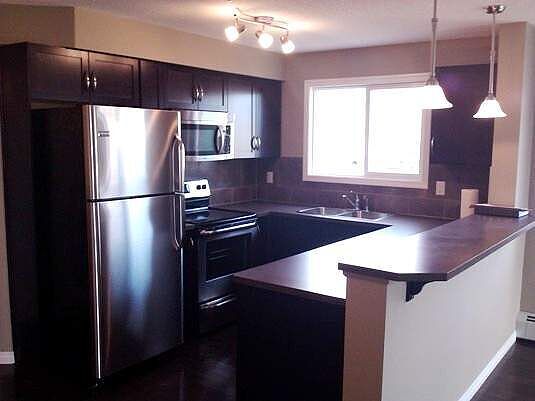 Calgary 2 bedrooms Condo Unit for rent. Property photo: 753683-2