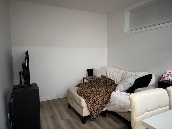 Calgary 1 bedroom Basement for rent. Property photo: 753713-3
