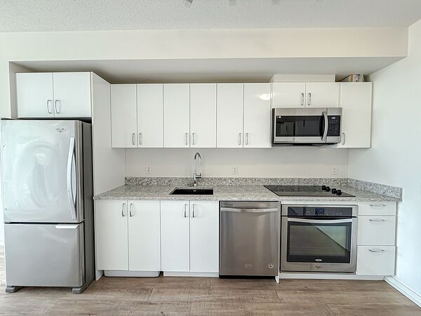 Calgary 1 bedroom Condo Unit for rent. Property photo: 753720-2
