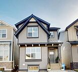 Premium 3-Bed + Den Main Floor in Award-Winning Mahogany – Solar Powered!