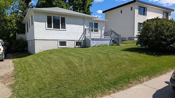 Calgary 2 bedrooms Main Floor for rent. Property photo: 753826-2