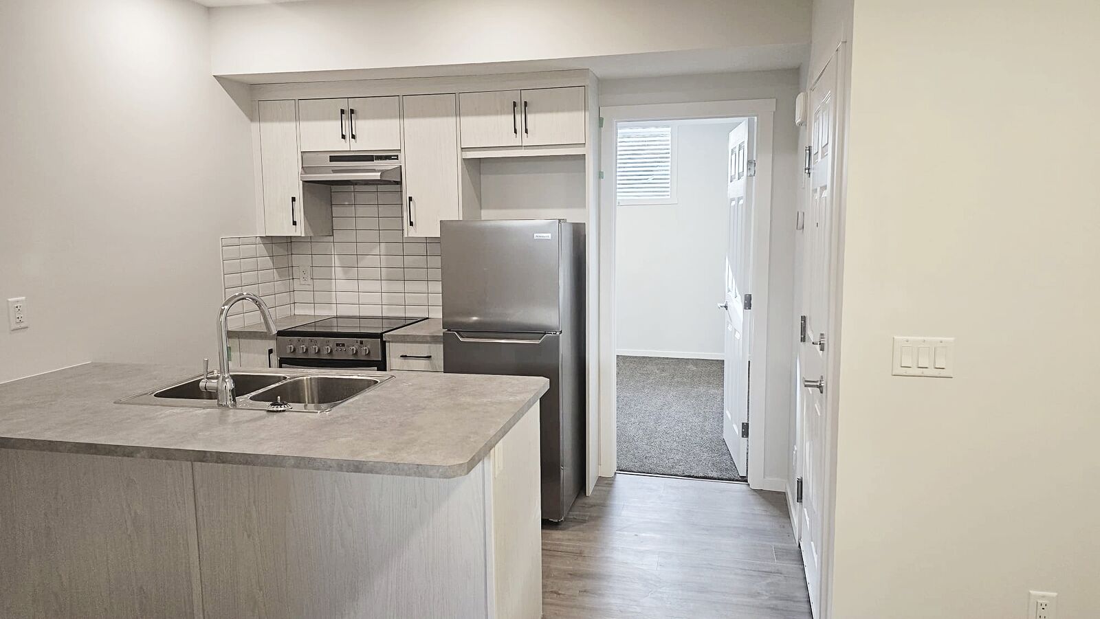 Calgary 2 bedrooms Basement for rent. Property photo: 753827-1