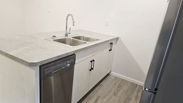 Calgary 2 bedrooms Basement for rent. Property photo: 753827-2