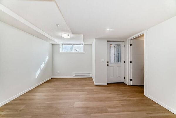 Calgary 1 bedroom Basement for rent. Property photo: 753926-3