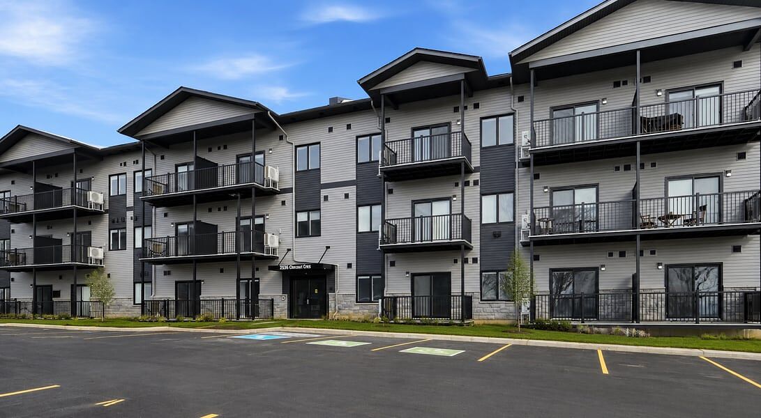 Gloucester 2 bedrooms Condo Unit for rent. Property photo: 753942-1