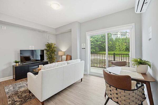Gloucester 2 bedrooms Condo Unit for rent. Property photo: 753942-3