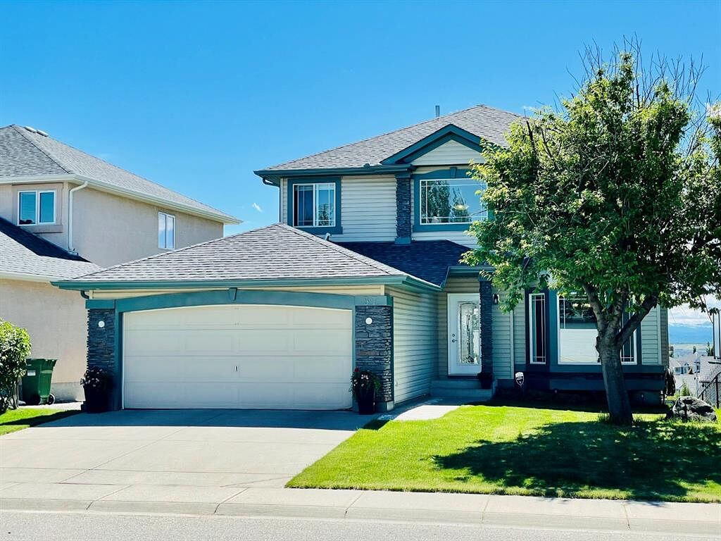 Calgary 4 bedrooms House for rent. Property photo: 753949-1