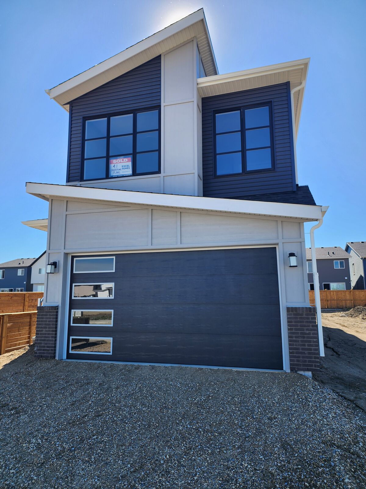 Calgary 5 bedrooms Main Floor for rent. Property photo: 753985-1